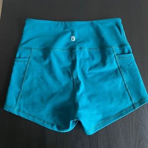 Buffbunny teal Luna legging shorts